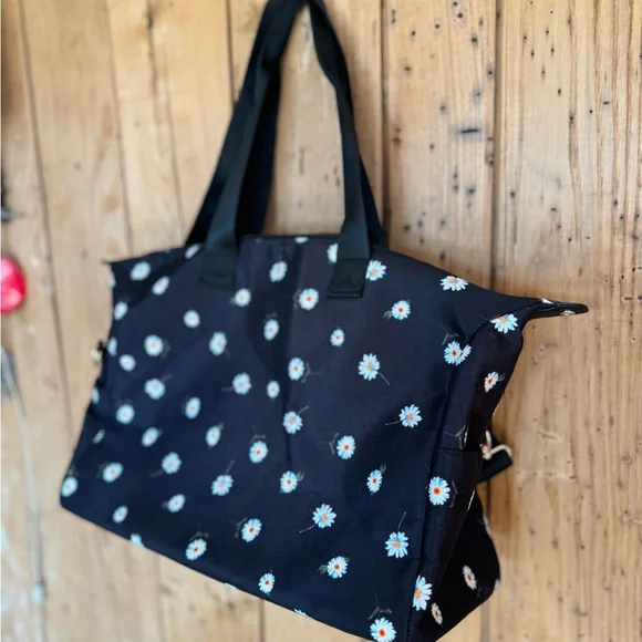 Alice and Olivia Daisy Print Duffel Tote Bag Black - Picture 2 of 13